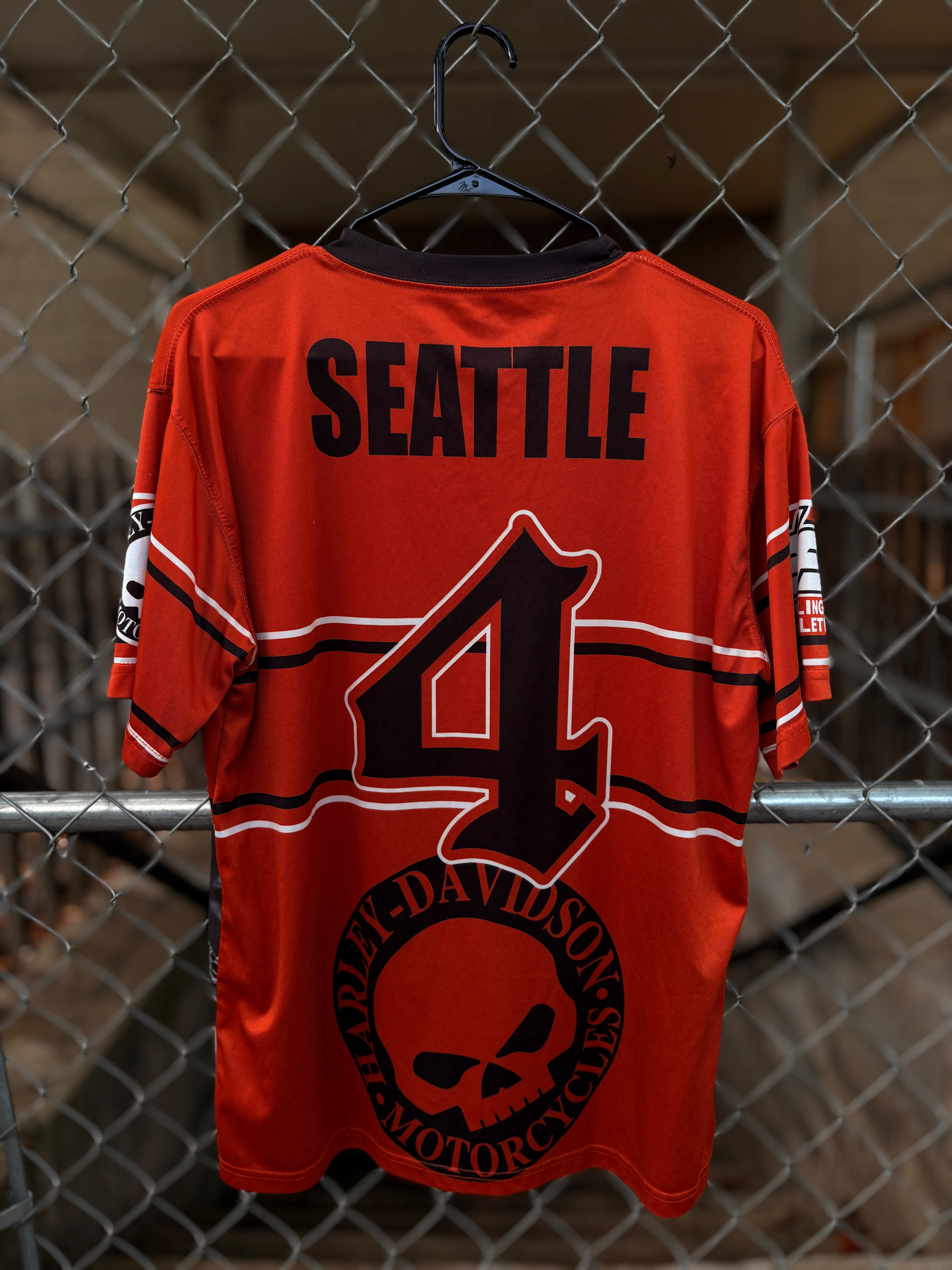 LAWLESS tee
