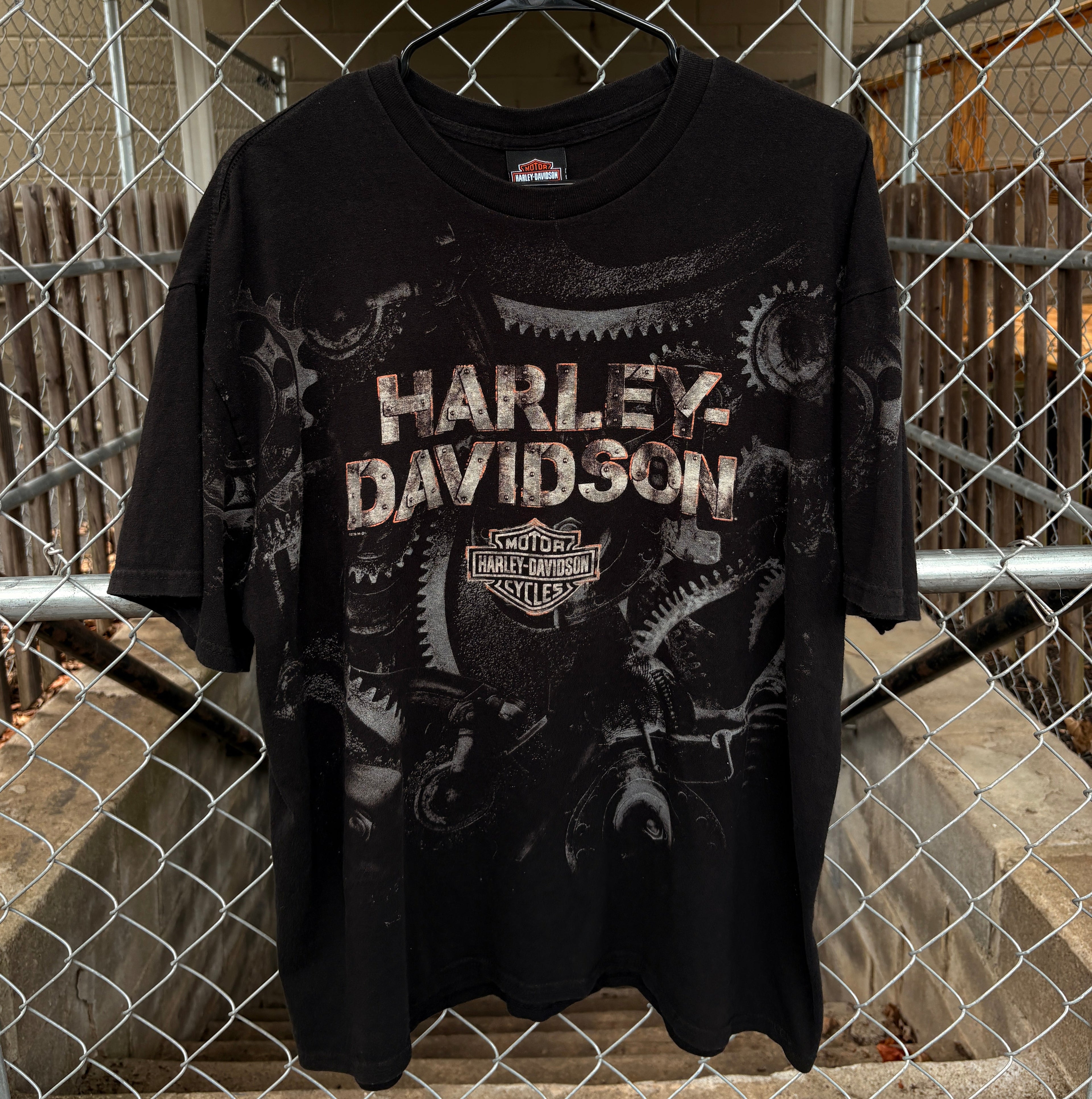 GEARS tee